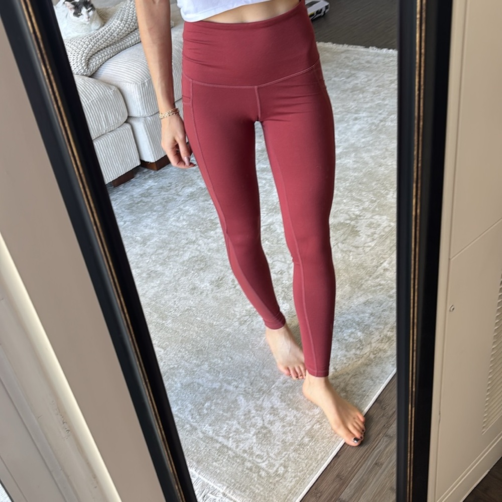 1st phorm small High-Waisted Burgundy Leggings reddish brown mesh pockets